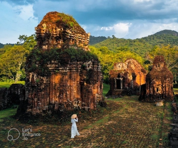 Hoi An: My Son heiligdom Bezoek in de vroege ochtend met ontbijt