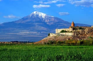 Khor Virap, Garni, Geghard, Syphony & Charents Arch + Lavash