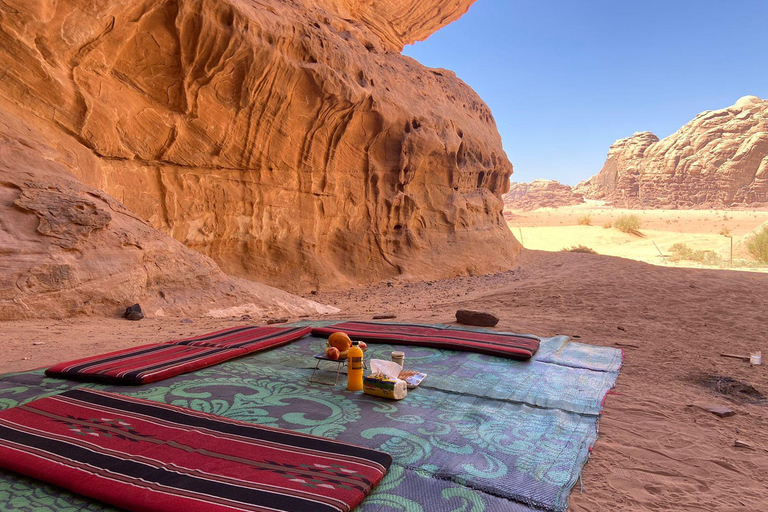 Wadi Rum Full-Day Jeep Tour: Lunch, Sunset & Hidden Gems