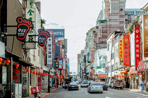 Taipei Tastes Food Tour with 12+ Tastings