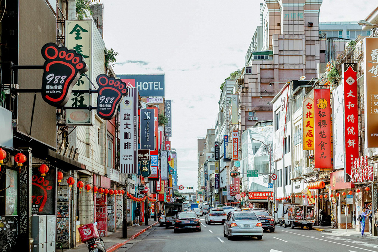 Taipei Tastes Food Tour with 12+ Tastings