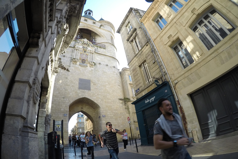 Aix-en-Provence: Urban escape game with a dedicated Game Master Perfect for bachelorette parties (8 to 20 people) with a dedicated Game Master