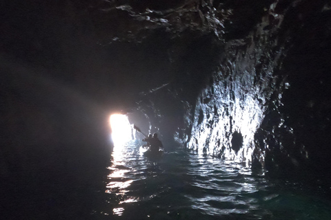 Jávea: Passeio de caiaque desde a praia de Granadella até às grutas marinhas