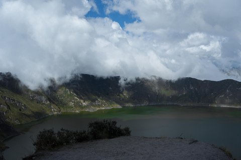 From Quito: Quilotoa Lagoon Full-Day Tour with Lunch