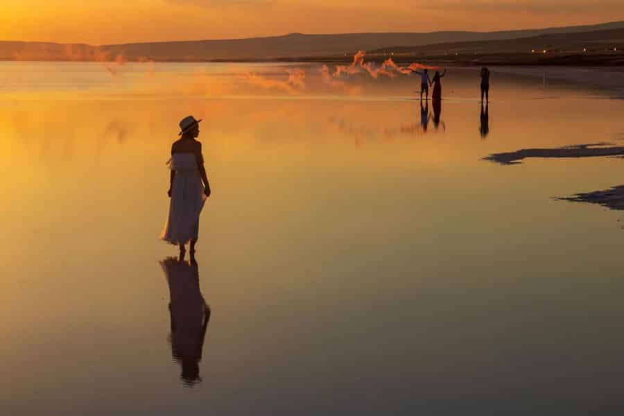 Kappadokien: Salzsee-Tour zur goldenen Stunde und bei Sonnenuntergang. Foto: GetYourGuide