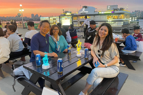 Séoul : Croisière nocturne guidée sur le fleuve Han avec collations et boissonsSéoul : Croisière nocturne guidée sur le fleuve Han et pique-nique dans le parc Hangang