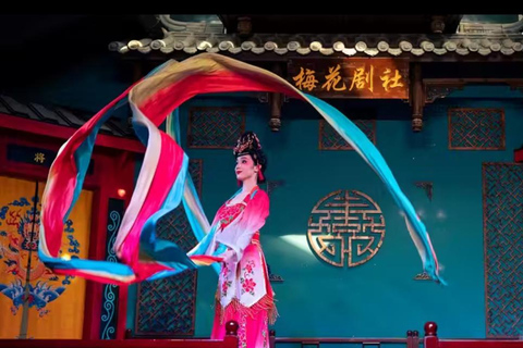 Chengdu: Meihua Theatre Sichuan Opera Face-Changing Show Sichuan: A-zone ticket & Tea