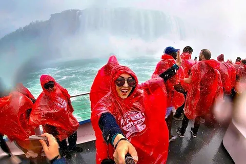 4 uur durende rondvaart door Niagara Falls, met proeverij van ahornsiroop en chocolade