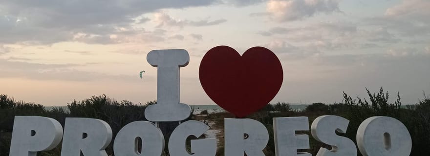 Progreso : flâner dans la ville et savourer la cuisine locale