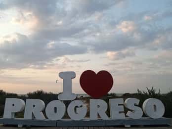 Progreso: pasea por la ciudad y saborea la gastronomía local