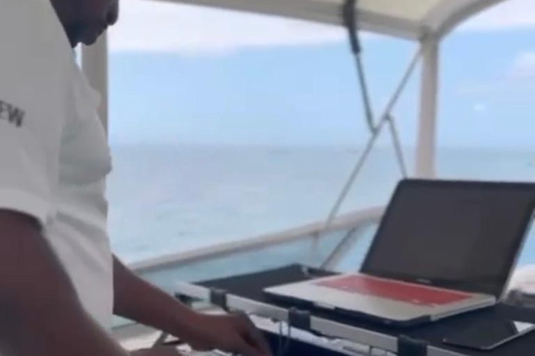 Montego Bay: Premium Private Yacht Experience & Snorkelling