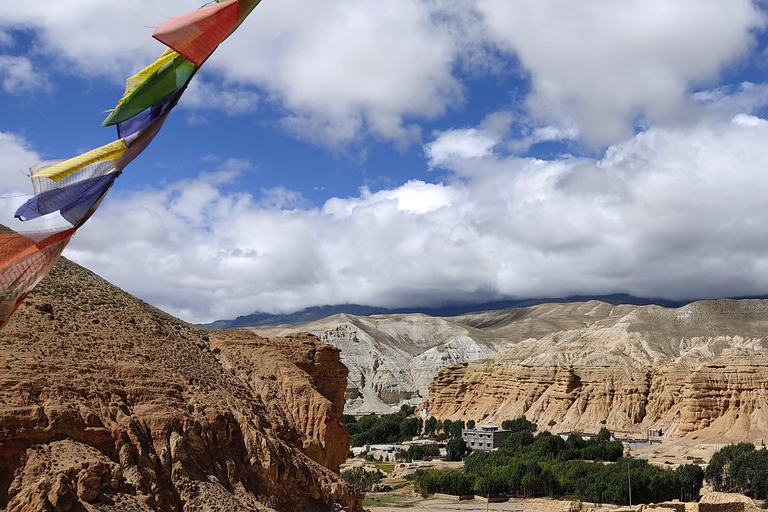 Kathmandu: 10-Day Upper Mustang Jeep Tour with Meals