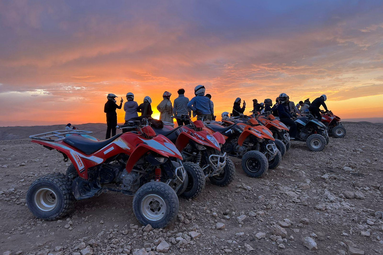 Da Marrakech: tour in quad nel deserto di Agafay con trasferimento