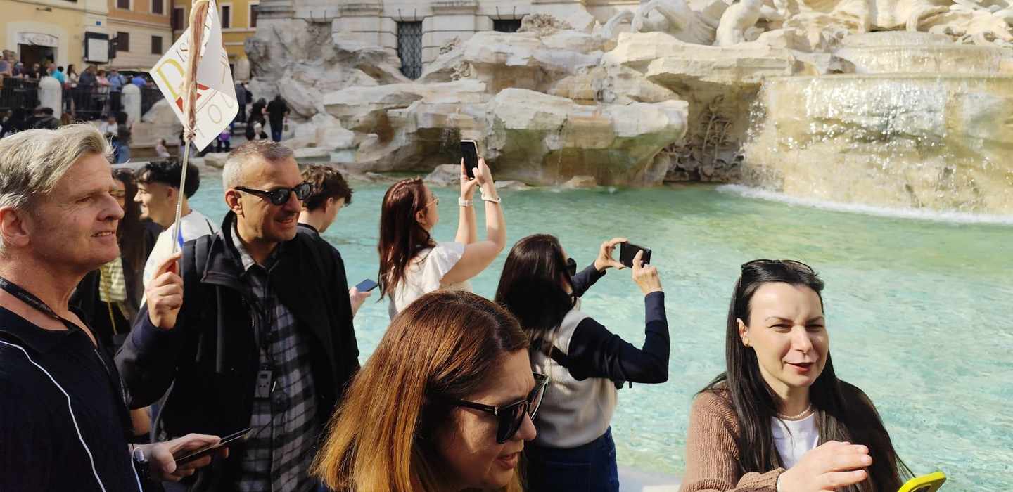 Rom: Trevi-Brunnen – Eintrittskarte und Führung zu Fuß Rom: Trevi-Brunnen – Eintrittskarte und Führung zu Fuß