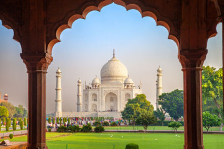 4 notti / 5 giorni: Tour del Triangolo d&#039;Oro Delhi -Agra -Jaipur.Pacchetto Tour del Triangolo d&#039;oro di Delhi / Agra / Jaipur