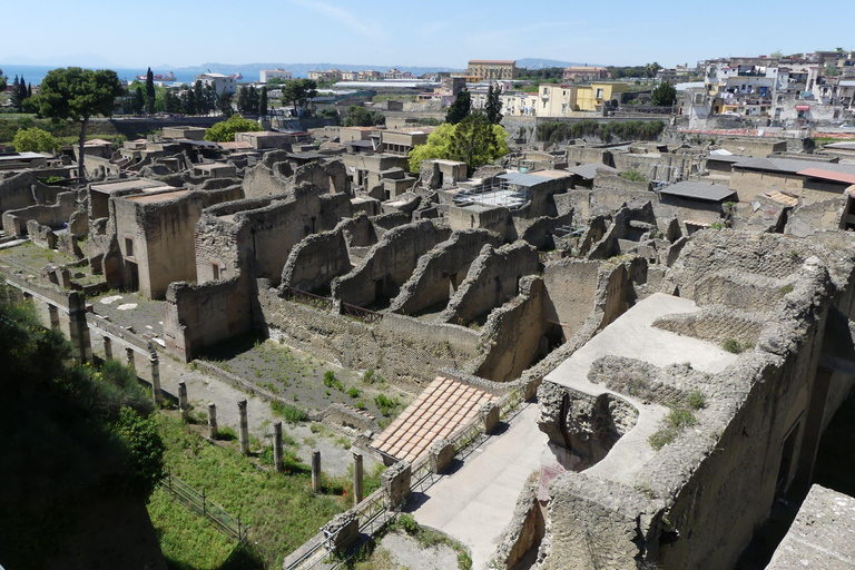 Naples: Positano, Sorrento, and Pompeii Day Trip