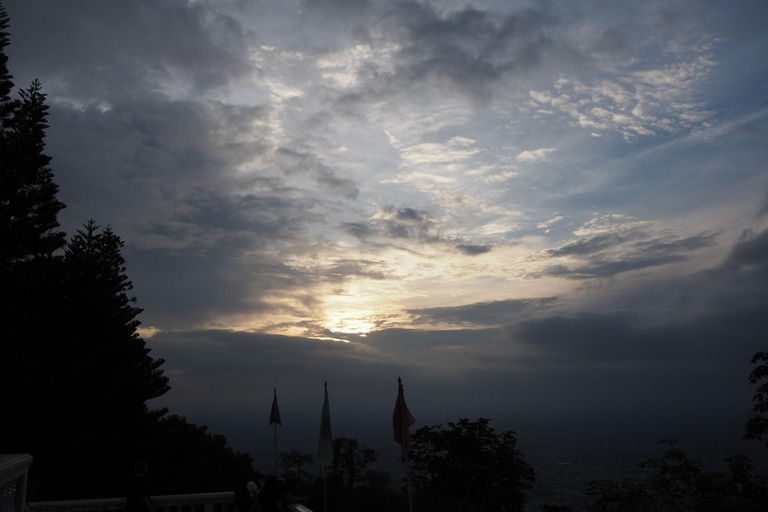 Randonnée au lever du soleil à Chiangmai