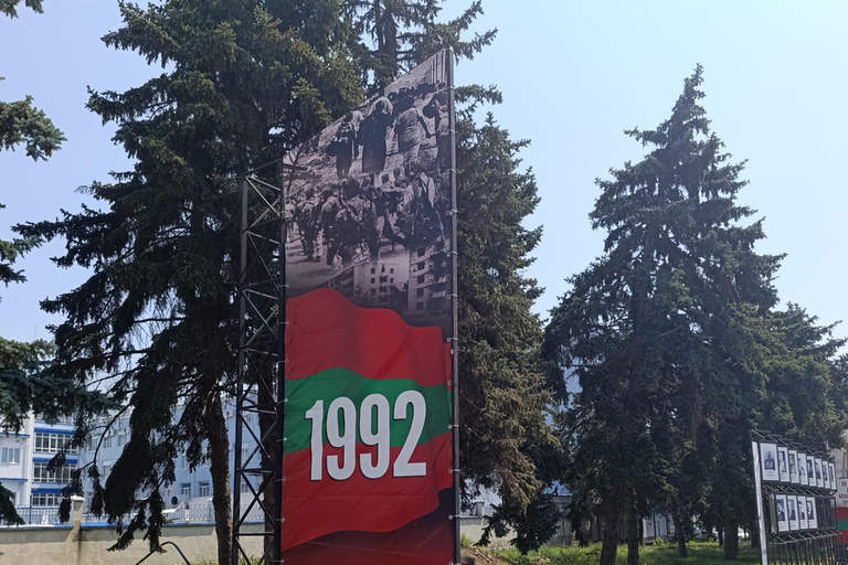 Chisinau:Transnistria Soviet &Fish Farm & Sturgeon Factory Transnistria, Lenin Monuments & Sturgeon Fish Farm Tour