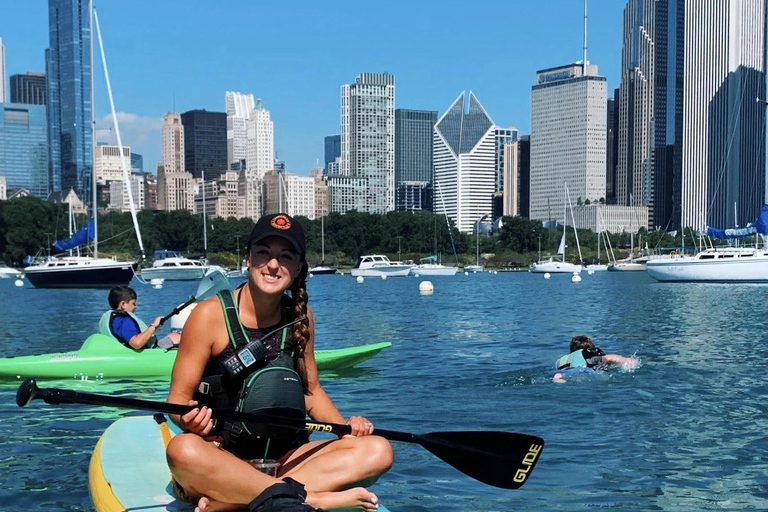 Chicago: Riverwalk Introductory Kayak Lesson & Paddle Riverwalk Introductory Single Kayak