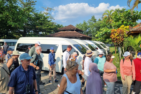 Lombok: Privétour op maat met chauffeur-gidsNoord-Lombok Tour vanuit Zuid-Lombok