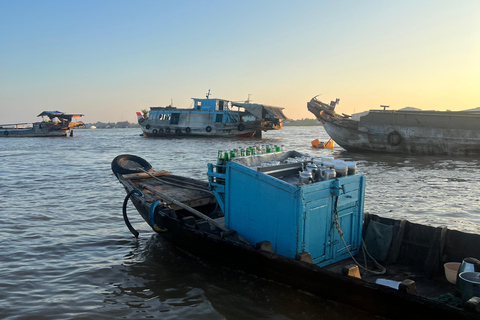 Mercado Flotante, Aldea de las Flores Auténtica Excursión por el Delta del Mekong