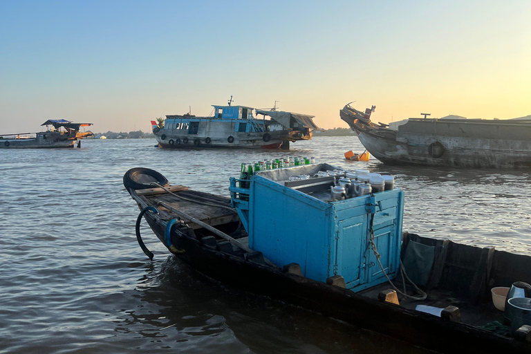 Floating Market, Flower Village Authentic Mekong Delta Tour