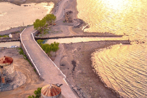 Desde Heraklion: tour privado de Agios Nikolaos y SpinalongaTour a bordo de una limusina de 3 asientos o un vehículo todoterreno