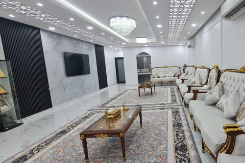 From Muscat: Authentic Omani Dinner with a Local Family