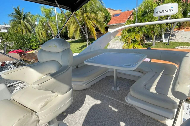 坎昆：租用Sea Ray F43游艇前往伊莎贝拉岛坎昆：海雷F43游艇租赁 - 6小时前往伊斯拉穆赫雷斯岛