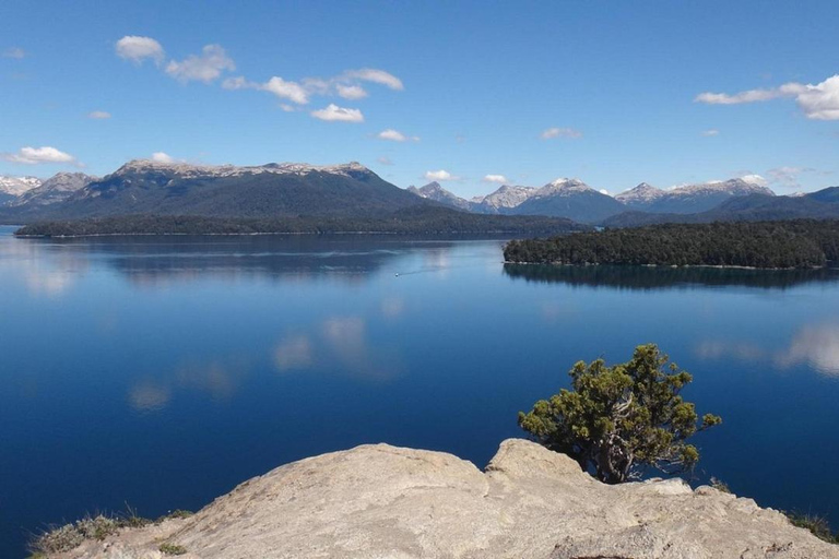 Bariloche: Villa La Angostura and the Magical Beaches Tour Guide: Spanish