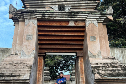 Yogyakarta: Yogyakarta Heritage Tour with Pedicab
