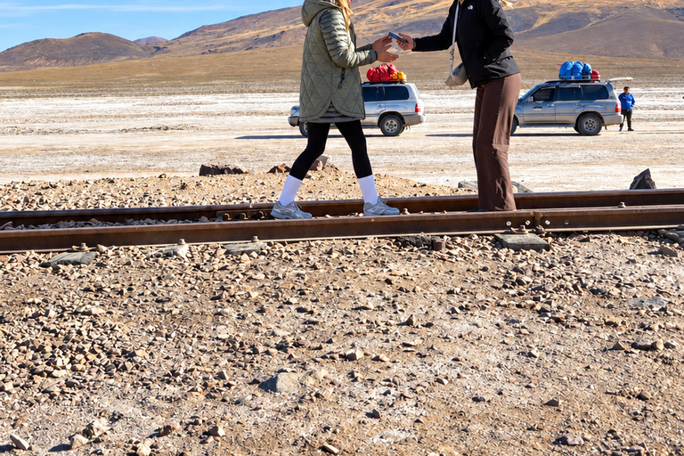 Uyuni Salt Flats & Colorful Lagoons: 3-Day Journey Uyuni Tour with Local Spanish Driver