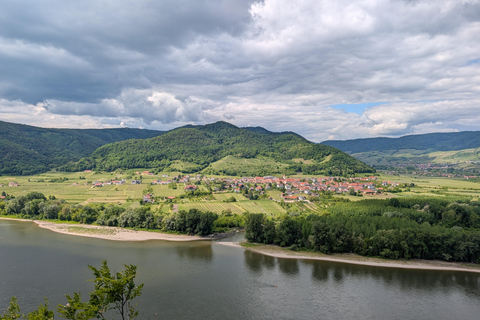 Vienna: Scenic Hiking Tour to Dürnstein/Wachau with Transfer
