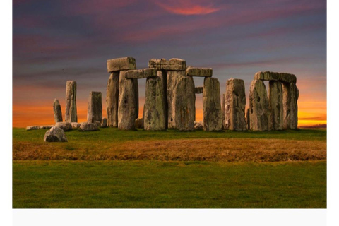 London: Stonehenge and Bath Private Day Trip with Driver