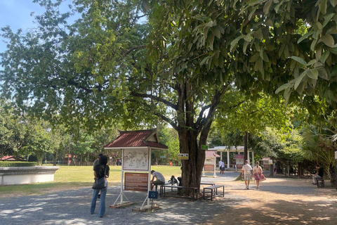 Phnom Penh: Silk Island, Killing Fields, and S-21 Tour