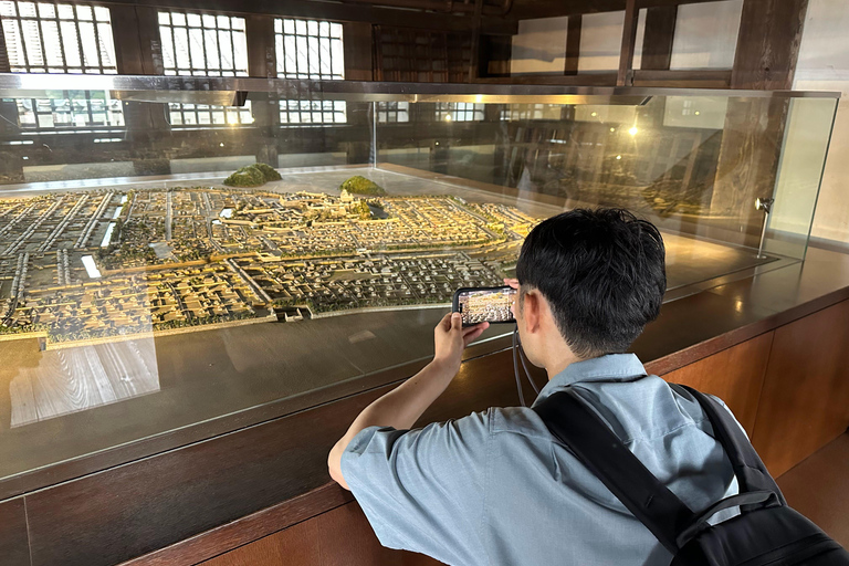 Himeji: Upptäck varje del av Himejis slott