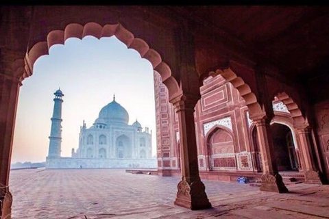 Delhi Agra Tour Exclusivo Diwan-i-Am & Diwan-i-KhasTour Indo-Islámico 2 días 1 noche