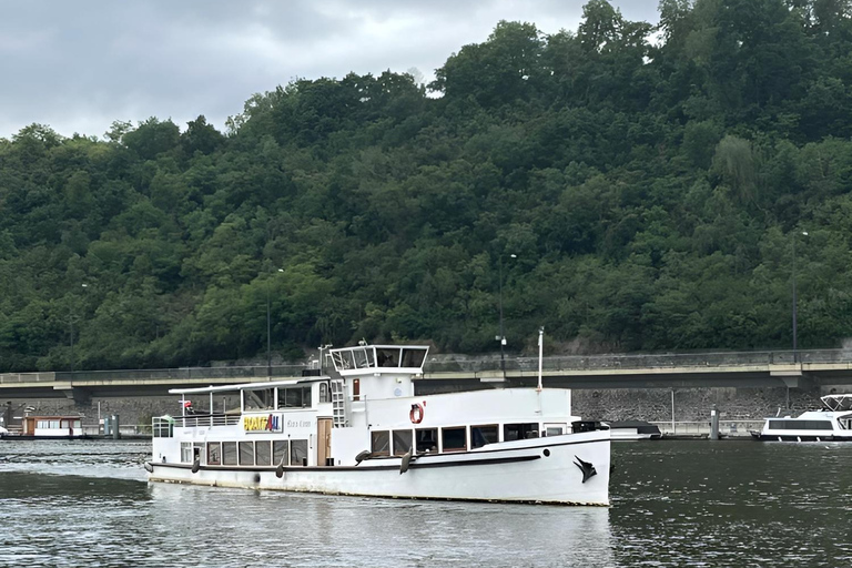 Prague: 1-Hour Prosecco Party Cruise with Unlimited Prosecco