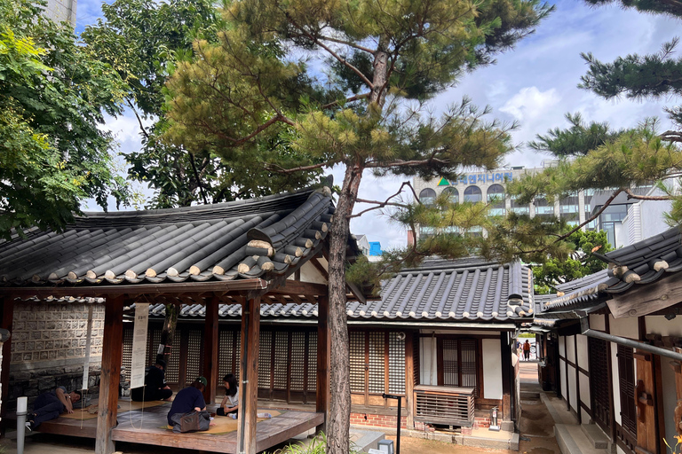 Seul: Pałac Gyeongbokgung i wioska Bukchon Hanok