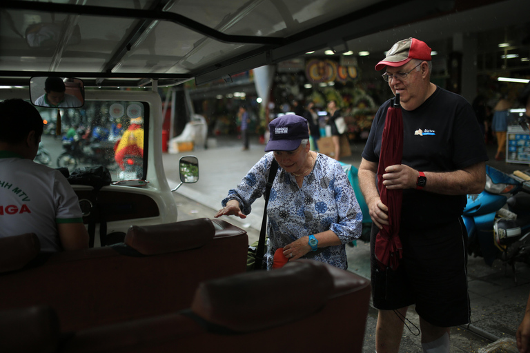 Hue: Market Tour and Cooking Class with typical dishes