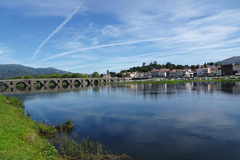 Barcelos, Ponte Lima, Viana Castelo: Private Tour from Porto