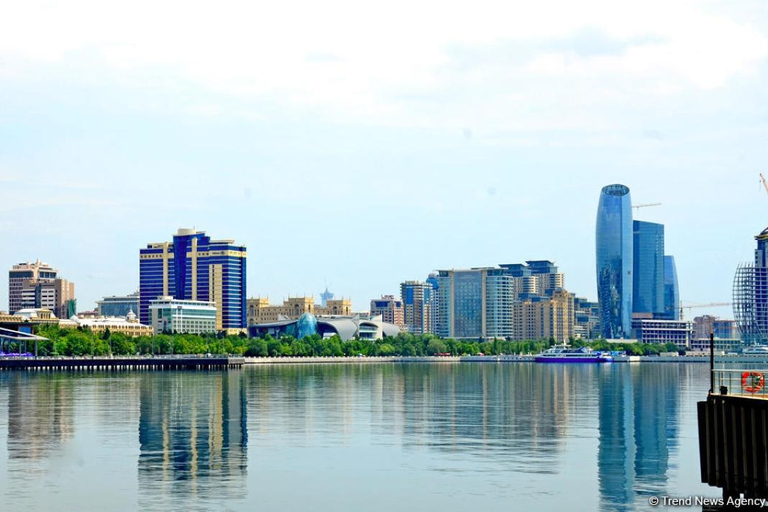 Baku: Caspian Sea Boat Tour with City Skyline Views Baku: Caspian Sea Sightseeing Cruise - Business Class