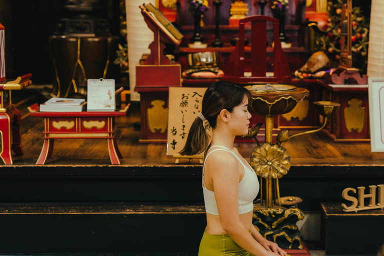 Kyoto: Yoga Session in a Japanese Temple with a Meal 2 yoga lesson + meal