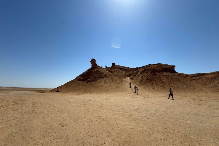 From Kairouan: 2-Day Sahara Tour with Hotel Stay 2-Day Sahara Desert Tour