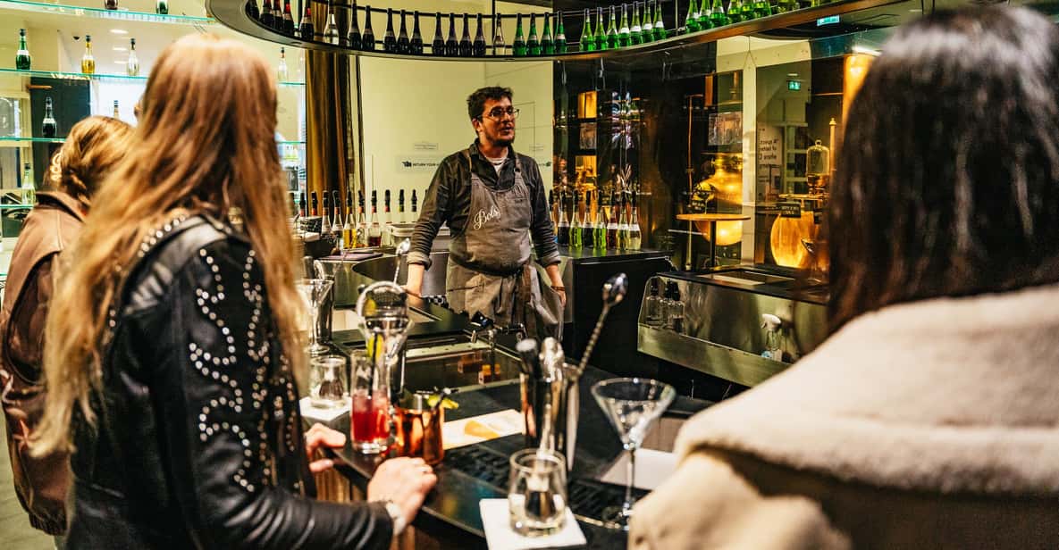 Afbeelding 11 van Amsterdam: Bols Cocktail Experience en Cocktail Workshop