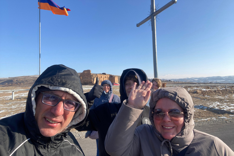 阿拉加茨山全天雪地体验之旅（含导游）