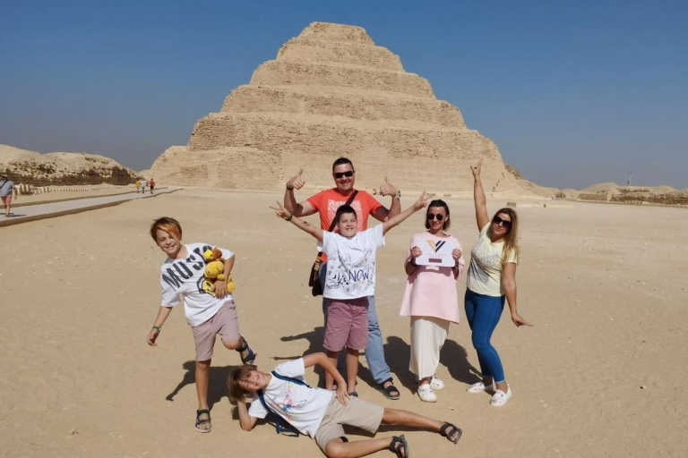 Hurghada : Visite privée des pyramides de Gizeh et de SaqqaraVisite privée d'Hurghada aux Pyramides de Gizeh et de Saqqara