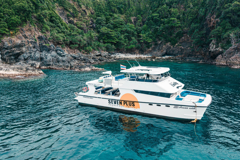 Phuket/Khao Lak: The Elite Similan Islands Yacht Experience Hotel pickup in Phuket