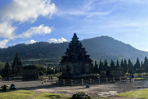 från Yogyakarta: Dieng, gryningens omfamning och kulturskatter