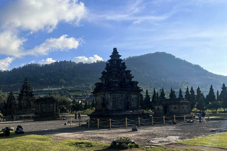 från Yogyakarta: Dieng, gryningens omfamning och kulturskatter